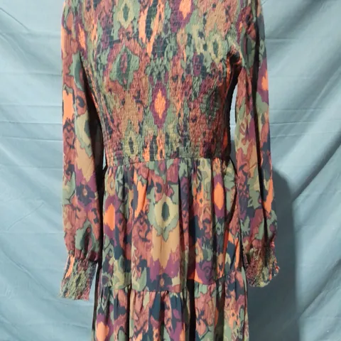 APRICOT DRESS IN MULTICOLOUR SIZE 14