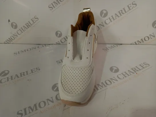 BOXED PAIR OF DESIGNER TRAINERS IN WHITE/METALLIC GOLD SIZE UNSPECIFIED