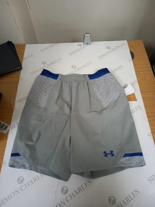 UNDER ARMOUR SHORTS SIZE S