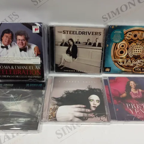 APPROXIMATELY 30 ASSORTED CDS FROM VARIOUS ARTISTS TO INCLUDE GOSSIP, ROBYN, TAYLOR SWIFT ETC 