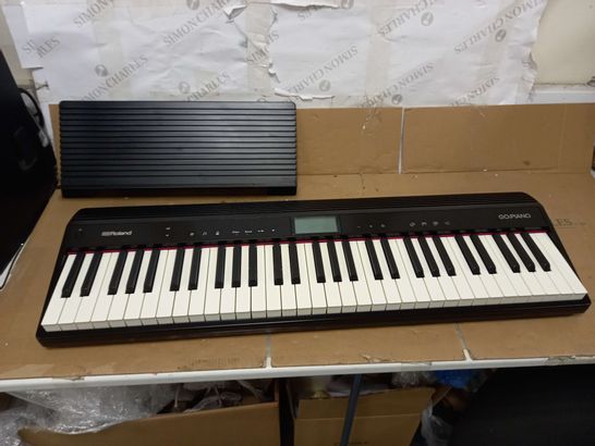 ROLAND GO:PIANO GO-61P DIGITAL PIANO, WIRELESS SMARTPHONE CONNECTION, BLACK