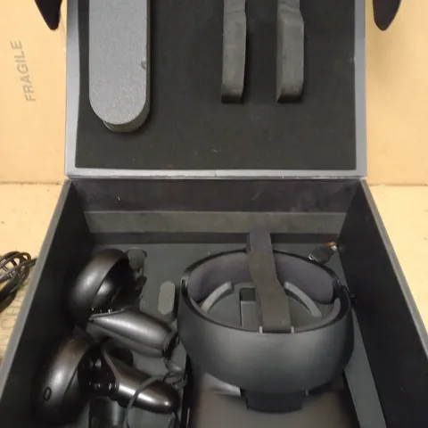 OCULUS RIFT S VR HEADSET & 2 TOUCH CONTROLLERS- BLACK