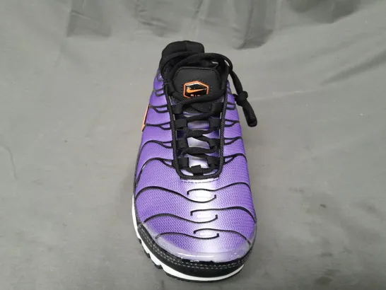 PAIR OF NIKE AIR TN SHOES IN PURPLE/BLACK UK SIZE 7