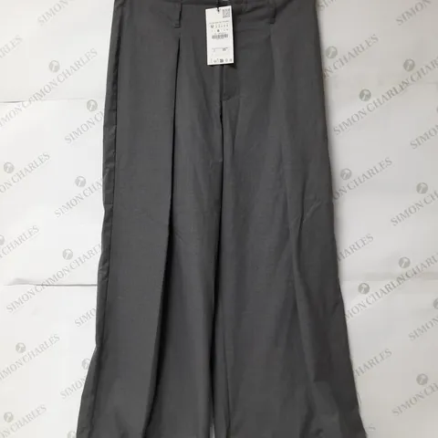 ZARA WIDE LEG COTTON TROUSERS IN GREY WITH WHITE ELASTICATED WAISTBAND SIZE M