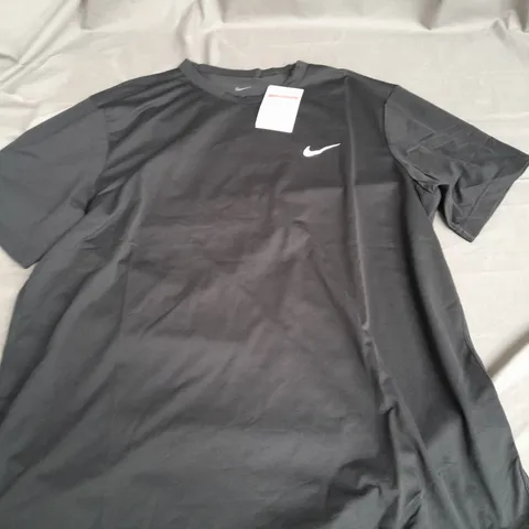 NIKE LARGE DRI-FIT TSHIRT BLACK 