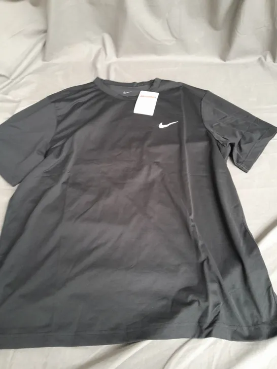 NIKE LARGE DRI-FIT TSHIRT BLACK 