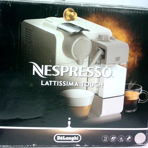 DELONGHI NESPRESSO COFFEE MACHINE