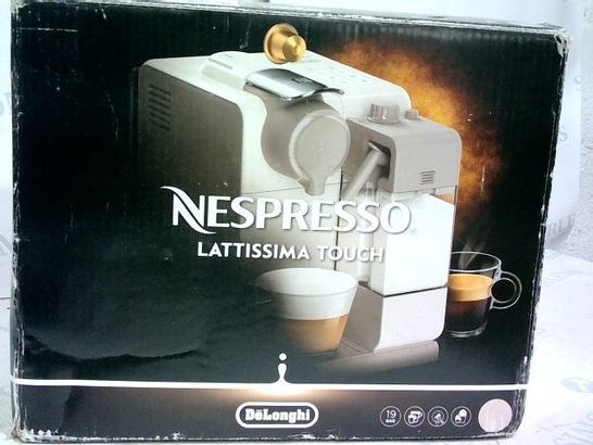 DELONGHI NESPRESSO COFFEE MACHINE