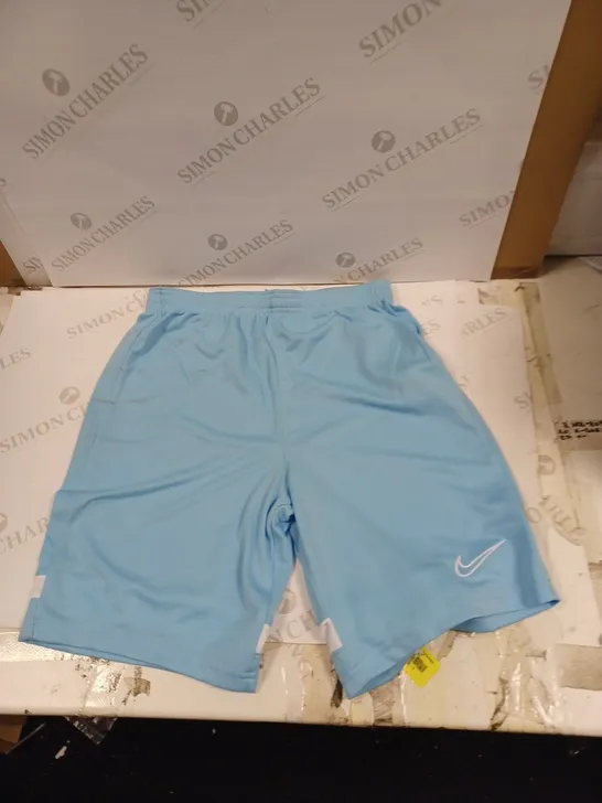 NIKE STANDARD FIT XL DRI FIT BLUE SHORTS 