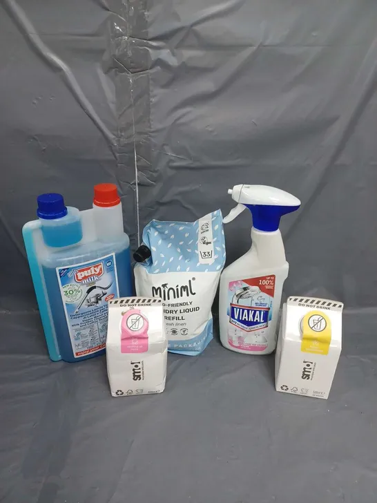 APPROXIMATELY 16 HOUSEHOLD CLEANING PRODUCTS TO INCLUDE LAUNDRY DETERGENT AND BATHROOM CLEANER