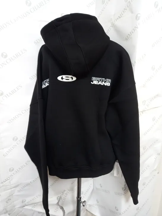 SEEKERS EMBROIDERED STATEN LOGO HOODIE IN BLACK SIZE L