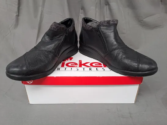 BOXED PAIR OF RIEKER SHOES IN BLACK UK SIZE 8