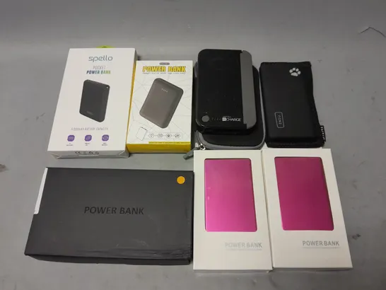 LOT OF 7 ASSORTED POWER BANKS 