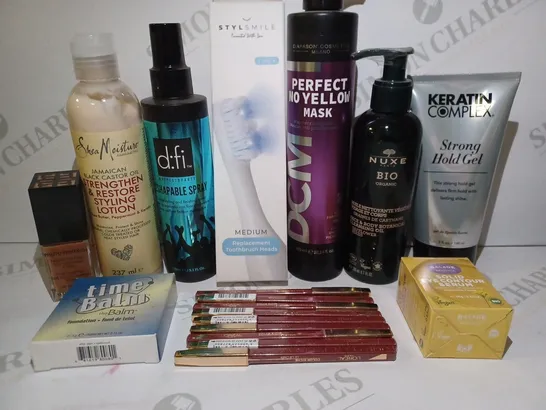 LOT OF APPROX 20 ASSORTED COSMETIC PRODUCTS TO INCLUDE KERATIN COMPLEX STRONG HOLD GEL, SHEA MOISTURE STYLING LOTION, DCM PERFECT NO YELLOW MASK, ETC 