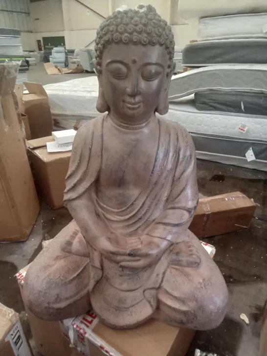 BOXED LARGE SITTING BUDHA FIGURE