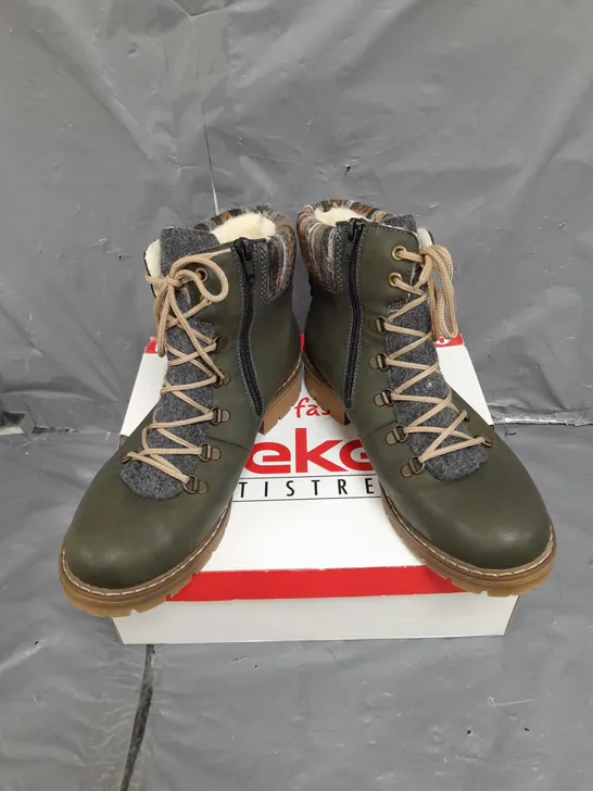 BOXED PAIR OF RIEKER LINED BOOTS IN GREEN SIZE 41