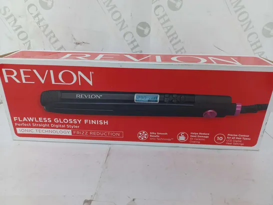 BOXED REVLON PERFECT STRAIGHT DIGITAL STYLER