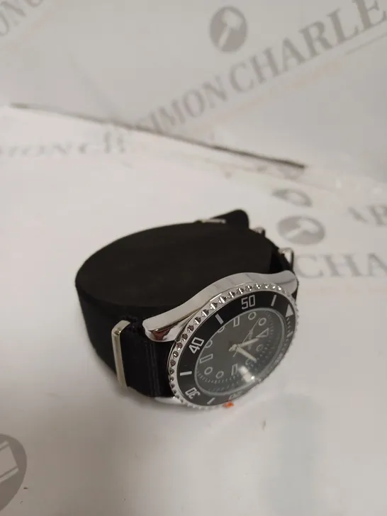 BOXED D.FRANKLIN MENS BLACK DIAL WATCH 