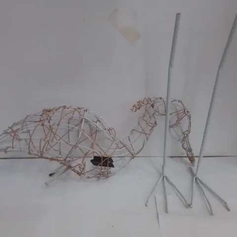 BOXED WIRE LED HERON FIGURE