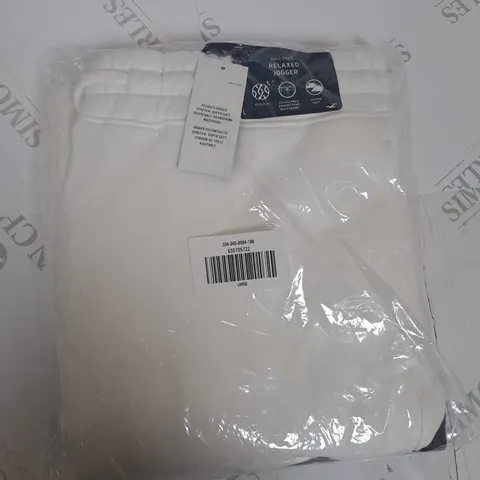 PACKAGED HOLLISTER RELAXED JOGGER IN WHITE - SIZE LARGE