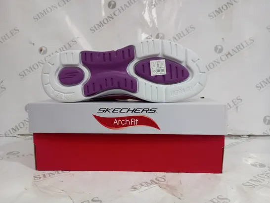 BOXED PAIR OF SKECHERS GO WALK ARCH FIT GLEE PINK TEXTILE UK 7