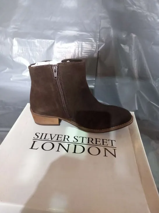 BOXED SILVER STREET LONDON OLIVIA B BROWN SUEDE ANKLE BOOTS SIZE 4