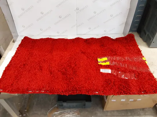 HONEY SOLID COLOUR MACHINE WOVEN RED RUG // 60 X 110CM