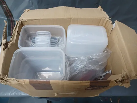 APPROXIMATELY 10 FOOD CONTAINERS WITH LIDS