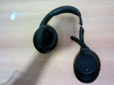 SONY WH-1000XM3 WIRELESS NOISE CANCELLING HEADPHONES 