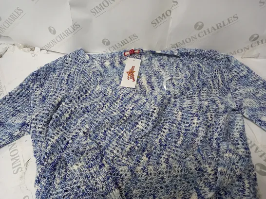 JOE BROWNS KNITTED JUMPER IN BLUE/WHITE UK SIZE 14