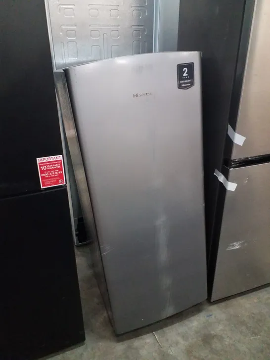 HISENSE RR220D4ADF 52CM FREESTANDING RETRO FRIDGE - UNPROCESSED RAW RETURN