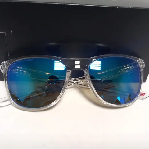 BOXED OAKLEY SUNGLASSES