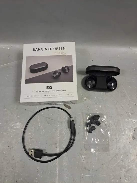 BOXED BANG & OLUFSEN EQ ACTIVE NOISE CANCELLING EARPHONES IN BLACK