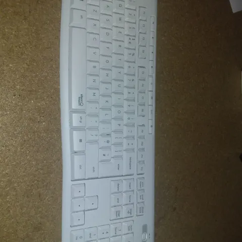 LOGITECH SILENT WIRELESS KEYBOARD