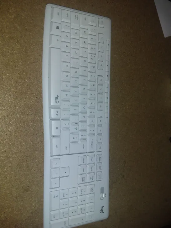 LOGITECH SILENT WIRELESS KEYBOARD