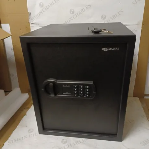 AMAZON BASICS 43 LITRE HOME SAFE