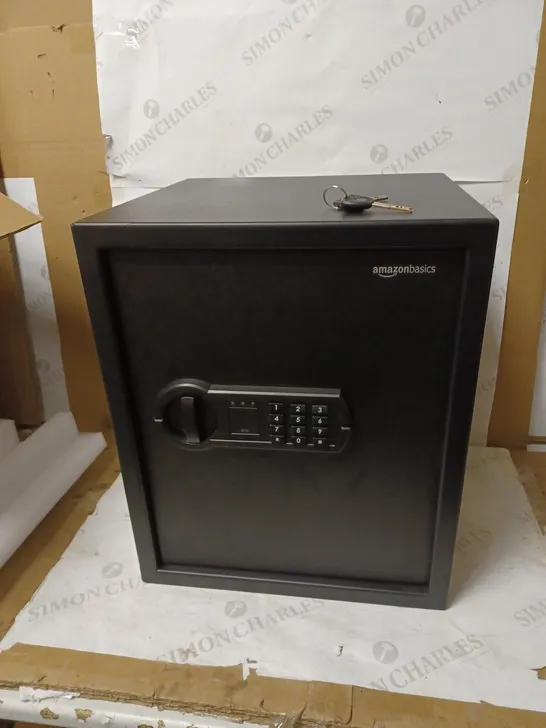 AMAZON BASICS 43 LITRE HOME SAFE