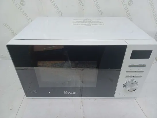 BOXED SWAN 20L 700W DIGITAL MICROWAVE - WHITE RRP £64