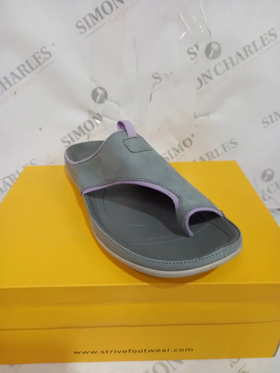 BOXED STRIVE GREY PINKSTRIPE SANDALS SIZE 7