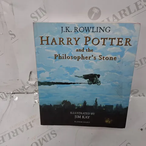 HARRY POTTER PHILOSOPHERS STONE ILLUSTRATED EDITION BOOK