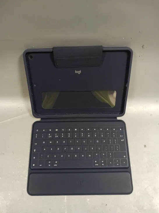 5 X LOGITECH TABLET KEYBOARD CASES - MODEL UNSPECIFIED 