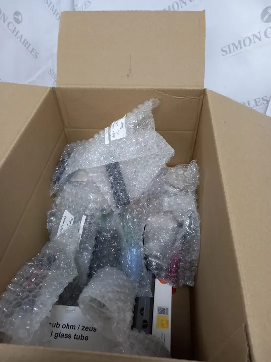 BOX OF APPROXIMATELY 20 ASSORTED VAPING ITEMS - SOME MAY NOT TURN ON
