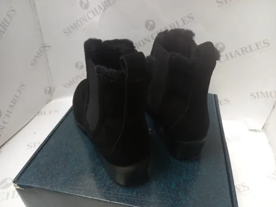 BOXED ELLIN SUEDE BLACK ANKLE BOOTS - SIZE 10