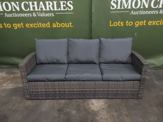 BRAND NEW BOXED KANSAS GARDEN AND PATIO RATTAN SOFA SET (3 BOXES) RRP £995