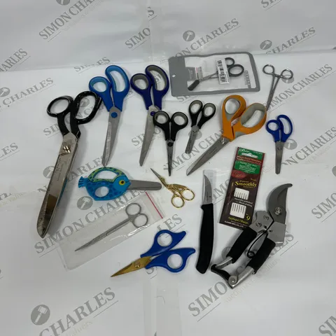 LOT OF ASSORTED FABRIC SHEARS AND SCISSORS