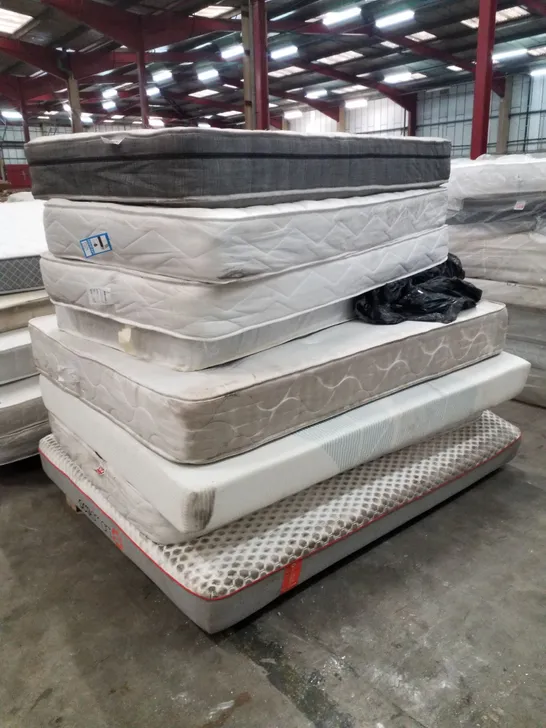 PALLET CONTAINING 8 ASSORTED MATTRESS 