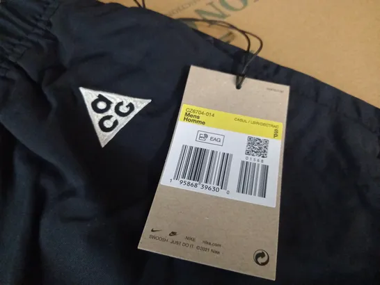 NIKE ACG TRAIL SHORTS - SMALL