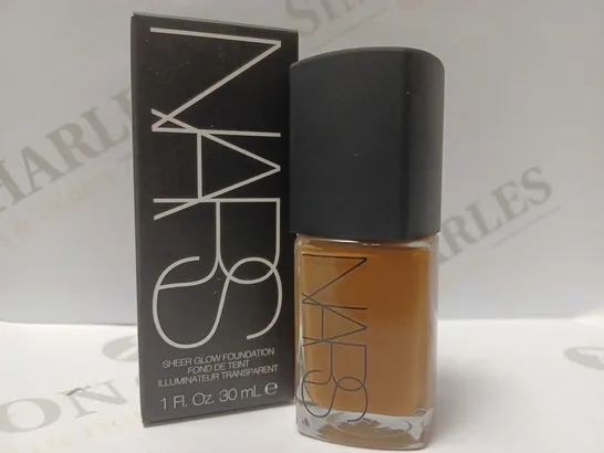 NARS SHEER GLOW FOUNDATION 30ML - MEDIUM/DARK 5