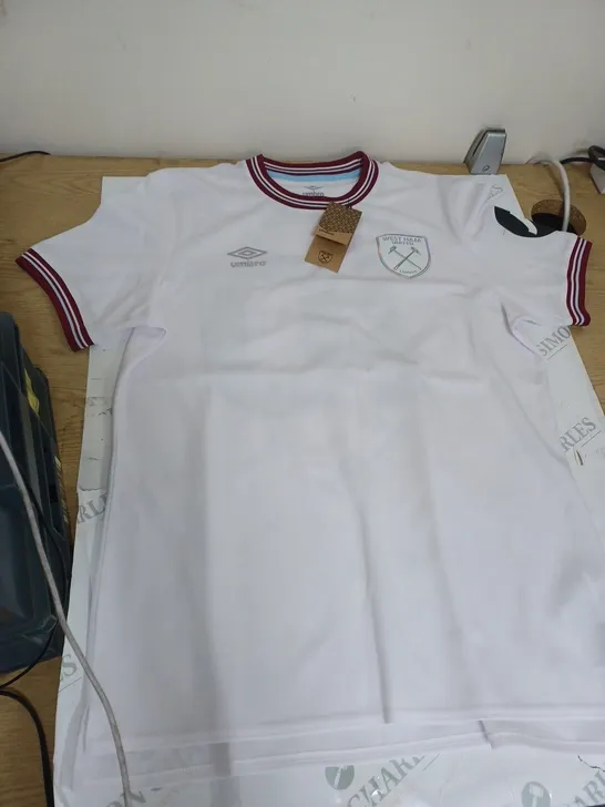 LARGE WEST HAM AWAY SHIRT 