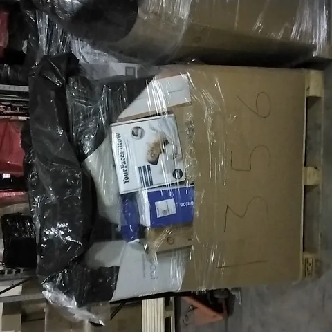 PALLET OF ASSORTED ITEMS INCLUDING YOURFACEPILLOW, RECCI BEDDING, NEWENTOR, NOFFA PILLOW, GOOSE DOWN AND FEATHER PILLOW